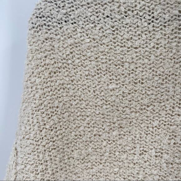 Cream turtleneck oversized sweater Forever 21 large - Picture 2 of 7